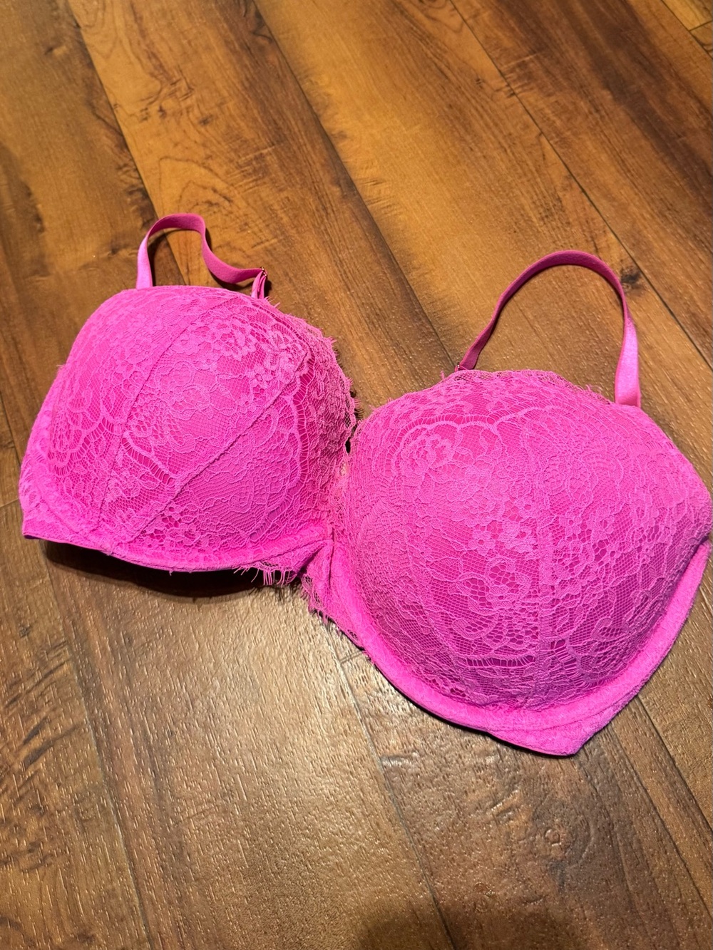 Victoria's Secret Hot Pink Lace Push-Up Dream Angels Bra 38DD